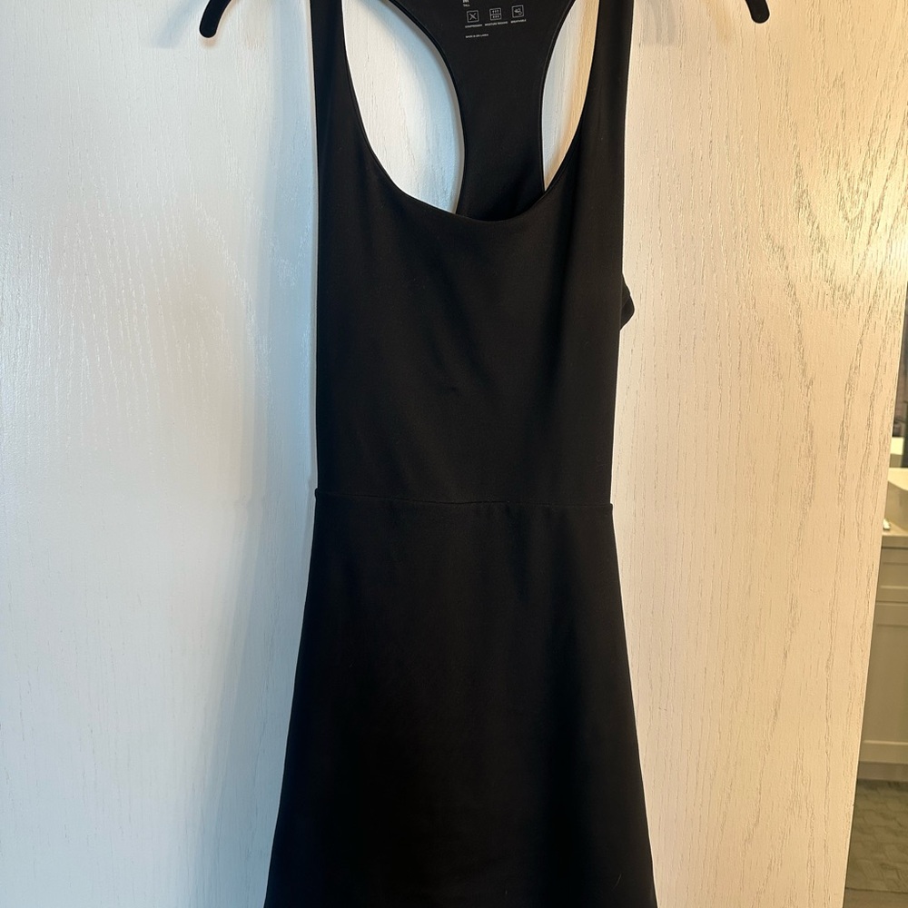 GAP Black Athletic Dress with back cutout in TALL